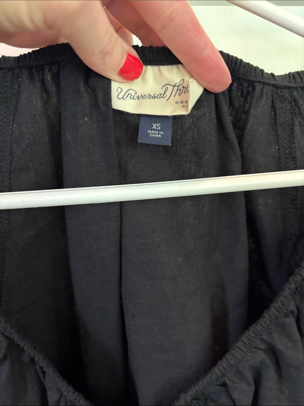 Universal Thread top - Picture 2 of 2